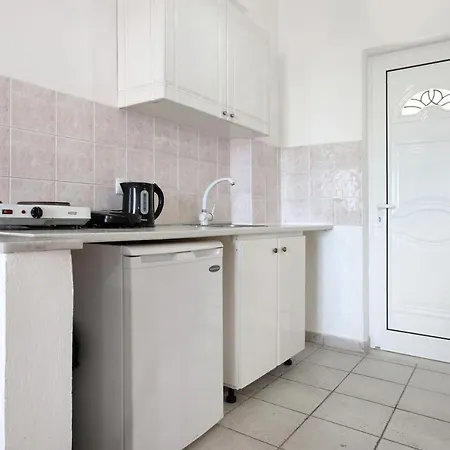 Apartment Yiannis 5 *